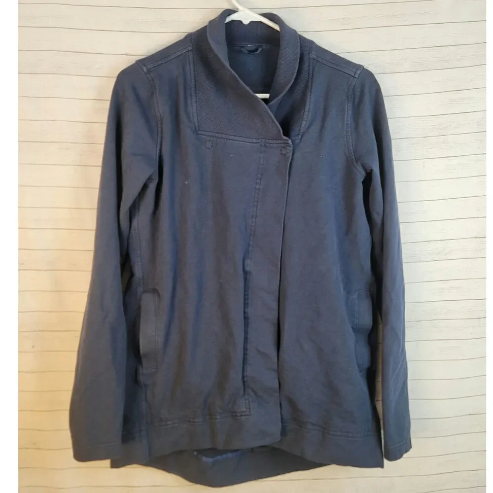Lululemon Belle Wrap Asymmetrical Sweatshirt in Navy Blue, sz 2